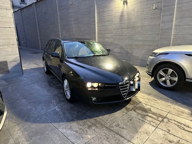 ALFA ROMEO 159 1.9 JTDm 16V Sportwagon Distinctive Immagine 1