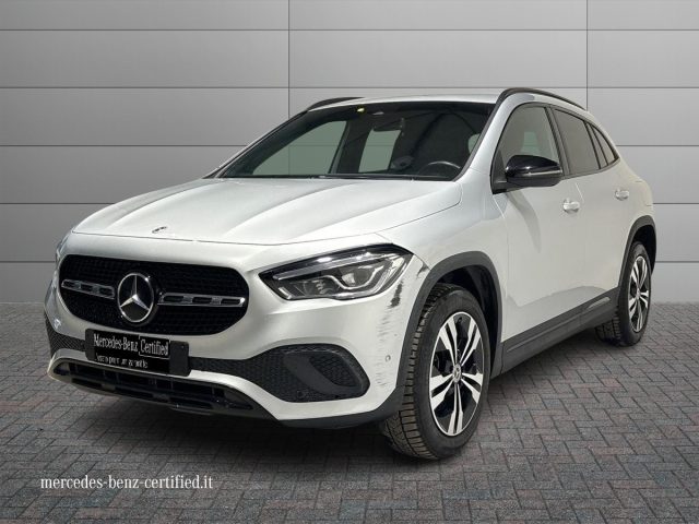 MERCEDES-BENZ GLA 200 d Auto Sport Plus Navi Immagine 0