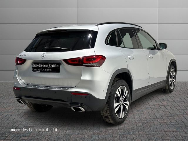 MERCEDES-BENZ GLA 200 d Auto Sport Plus Navi Immagine 1