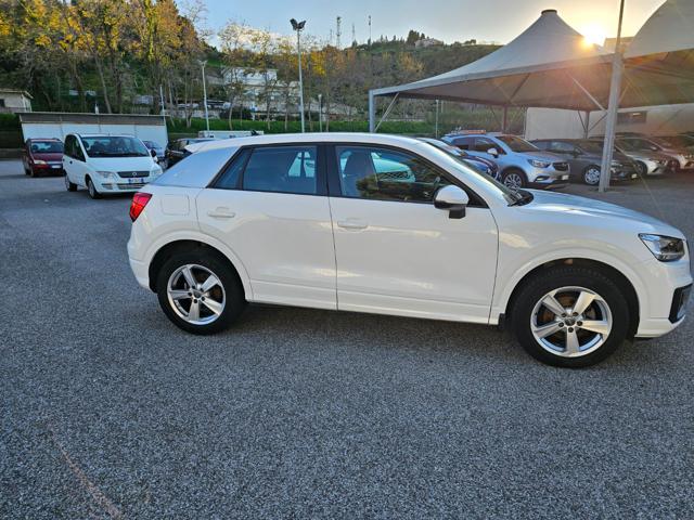 AUDI Q2 30 TDI Admired Immagine 3