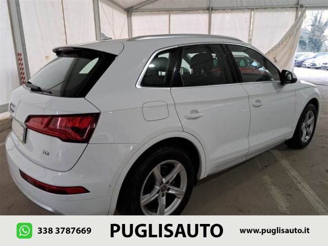 AUDI Q5 2.0 TDI 150 CV Sport Immagine 1