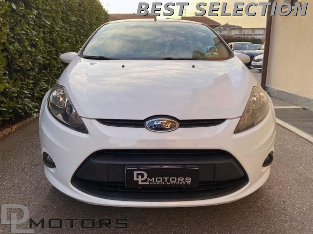 FORD Fiesta 1.2 BENZINA, NEOPATENTATI, GOMME 4 STAGIONI! Immagine 1