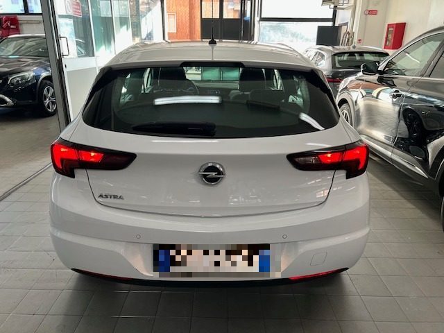 OPEL Astra 1.5 CDTI 122 CV S&S 5 porte Business Elegance Immagine 4