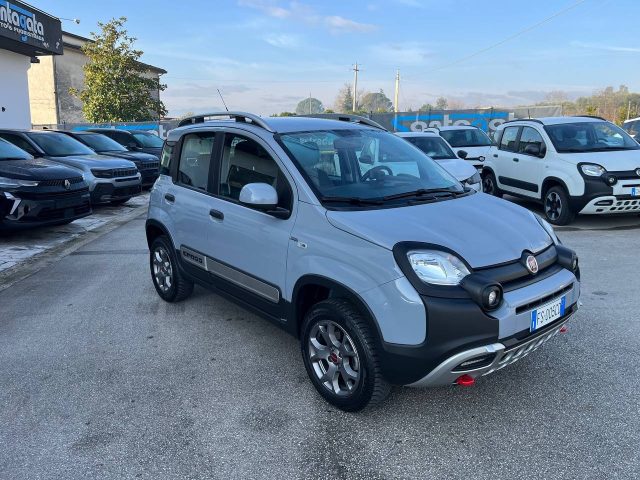 FIAT Panda Cross 1.3 MJT 95 CV S&S 4x4 Immagine 1