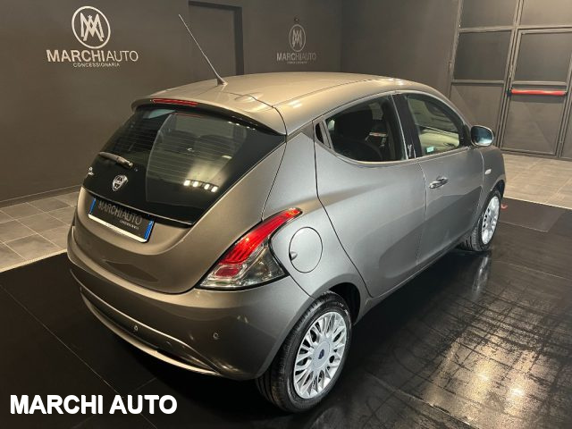 LANCIA Ypsilon 1.2 69 CV 5 porte Gold Immagine 4