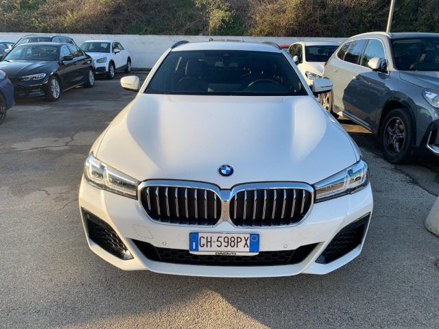 BMW 520 d 48V xDrive Touring Msport Immagine 1