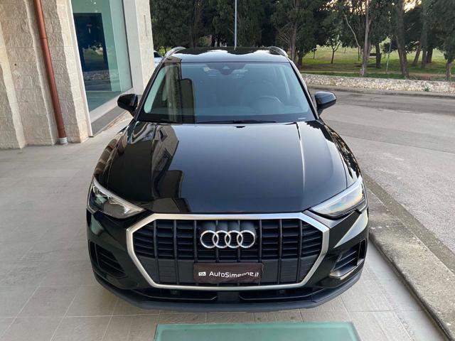 AUDI Q3 35 2.0 TDI S tronic Business COCKPIT Immagine 1