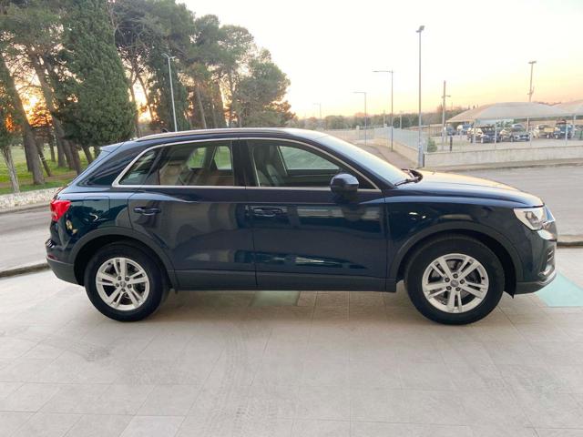 AUDI Q3 35 2.0 TDI S tronic Business COCKPIT Immagine 3