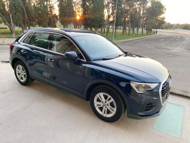 AUDI Q3 35 2.0 TDI S tronic Business COCKPIT Immagine 2