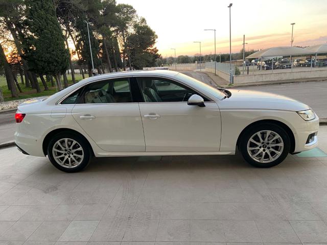 AUDI A4 30 2.0 TDI/136 CV S tronic Business Advanced. Immagine 3