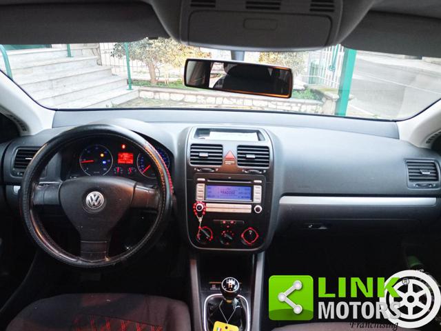 VOLKSWAGEN Golf Var. 1.9 TDI DPF Trendline Immagine 1