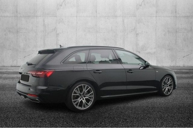 AUDI A4 Avant 40 TDI quattro S tronic S line edition Immagine 3