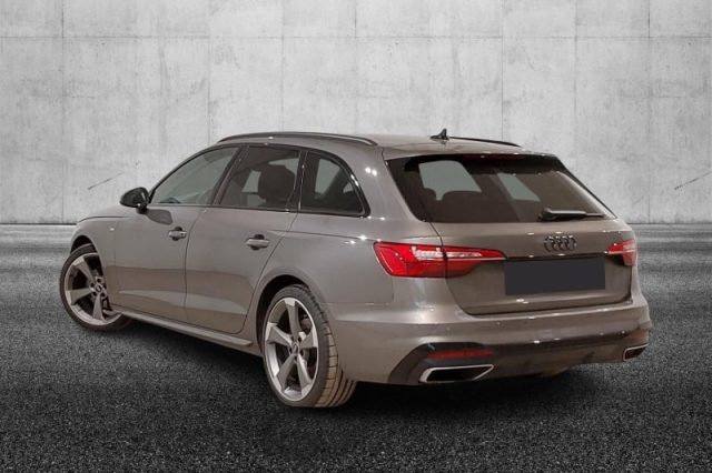 AUDI A4 Avant 35 TDI/163 CV S tronic S line edition Immagine 3