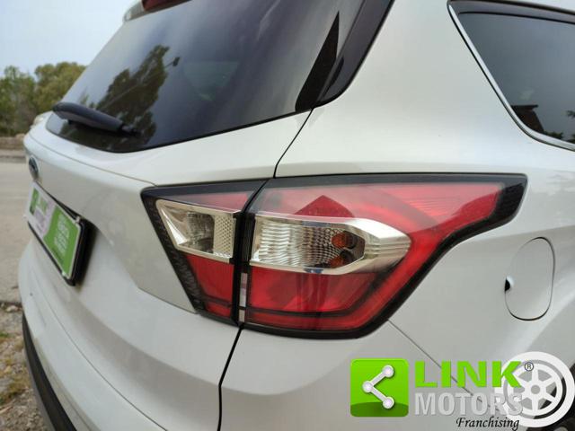 FORD Kuga 2.0 TDCI 150 CV S&S 2WD Titanium Immagine 4