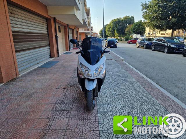 YAMAHA T-Max 500 WHITE MAX! Immagine 1