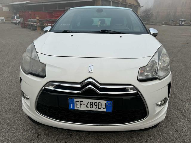 DS AUTOMOBILES DS 3 neopatentati Bellissima 1.6 HDi 90 Just Black Immagine 1