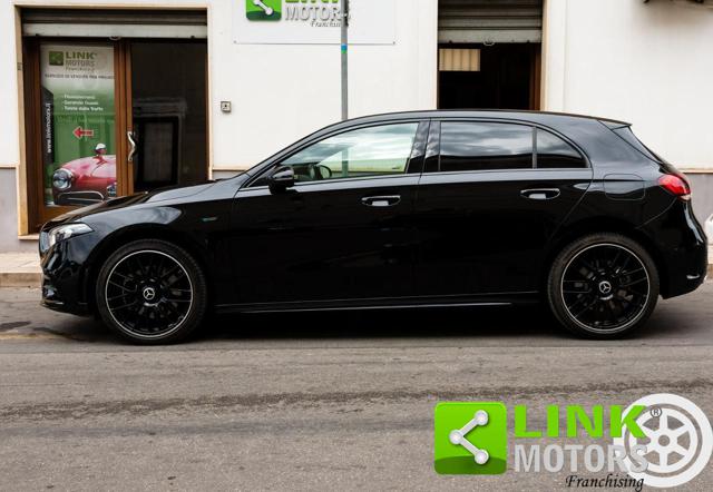 MERCEDES-BENZ A 250 e Automatic EQ-Power Premium Plus Night Edition Immagine 4