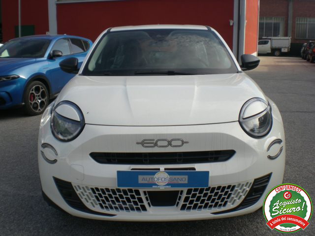 FIAT 600 1.2 HYBRID 100 CV Immagine 2