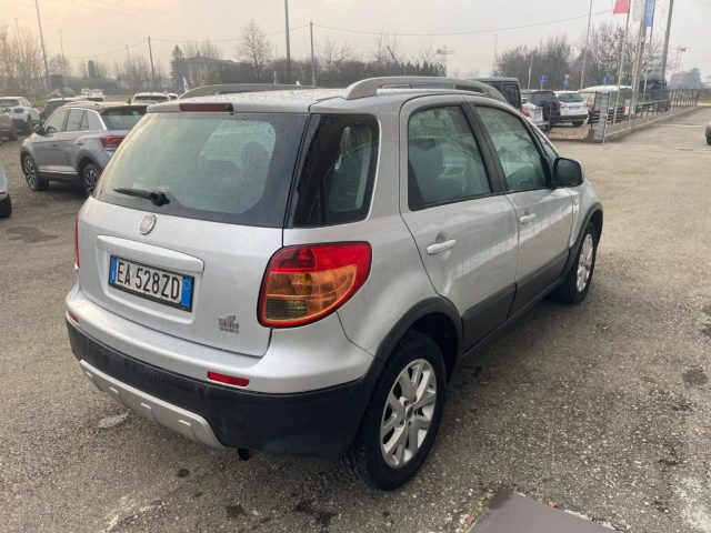 FIAT Sedici 2.0 MJT 16V DPF 4x4 Experience Immagine 4