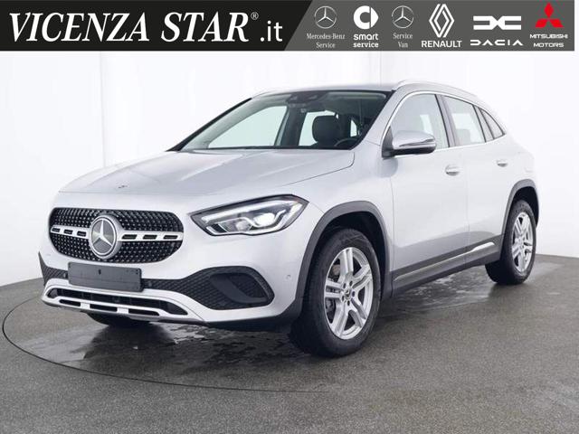 MERCEDES-BENZ GLA 180 SPORT Immagine 0