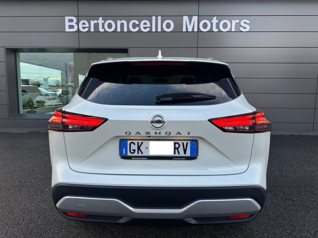 NISSAN Qashqai MHEV 158CV Xtronic 4WD TEKNA+ FULL OPTIONALS!! Immagine 4