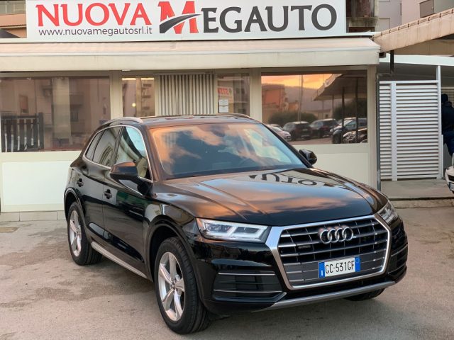 AUDI Q5 40 TDI 204 CV quattro S tronic Business Immagine 0