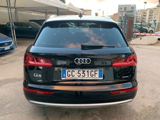 AUDI Q5 40 TDI 204 CV quattro S tronic Business Immagine 4