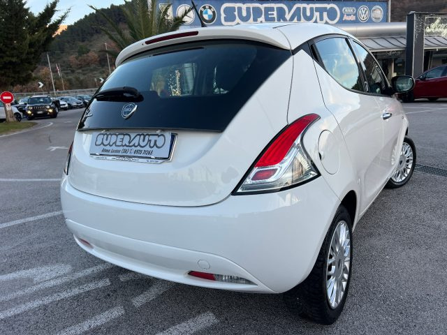 LANCIA Ypsilon 1.2 69 CV 5 porte Gold UNICA PROPRIETARIA Immagine 3