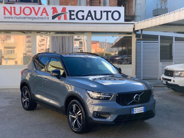 VOLVO XC40 D3 AWD Geartronic R-design Immagine 0