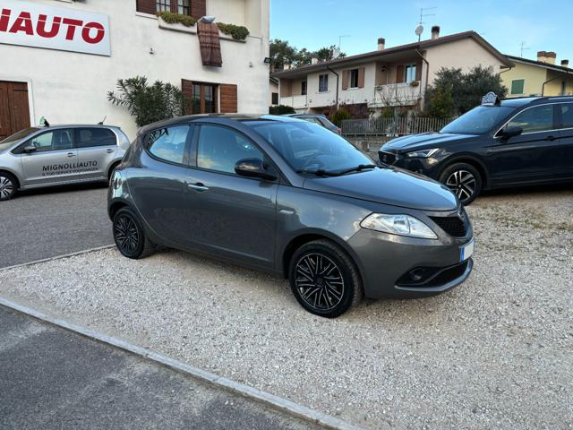 LANCIA Ypsilon 1.2 5 porte GPL Ecochic NEOPATENTATI Immagine 1