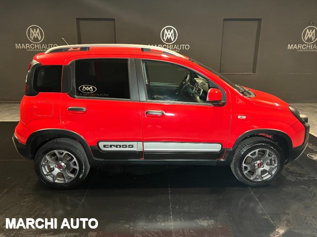 FIAT Panda Cross 0.9 TwinAir Turbo S&S 4x4 Immagine 3