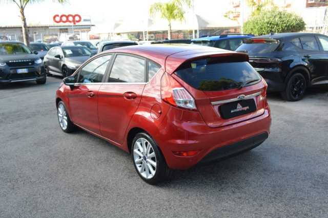 FORD Fiesta 1.5 TDCi 75CV 5 porte Titanium Immagine 3