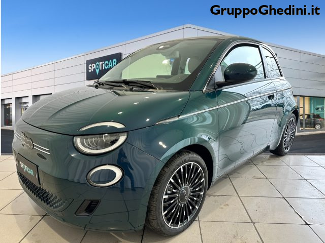 FIAT 500 La Prima Berlina 42 kWh Immagine 0