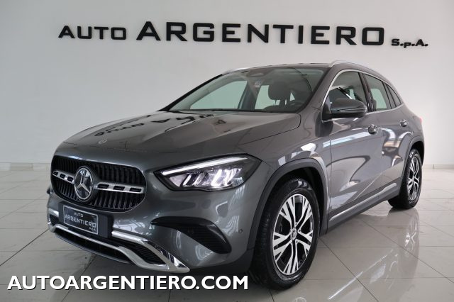 MERCEDES-BENZ GLA 180 d Automatic Progressive Advanced Plus Immagine 0