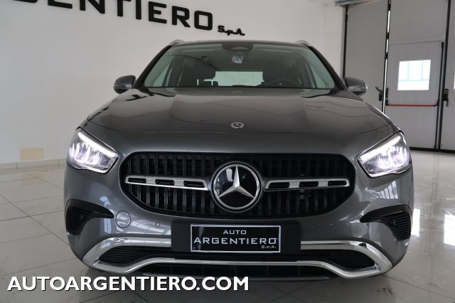 MERCEDES-BENZ GLA 180 d Automatic Progressive Advanced Plus Immagine 1