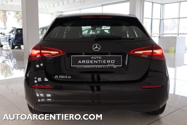 MERCEDES-BENZ A 180 d Automatic Progressive Advanced Plus led telecam. Immagine 3