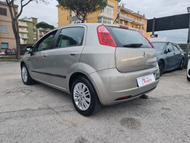 FIAT Grande Punto 1.4 5 porte Dynamic Automatico Immagine 4