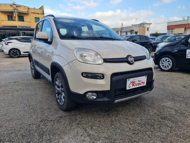 FIAT Panda Cross 1.3 MJT 95 CV S&S 4x4 Trekking Immagine 1