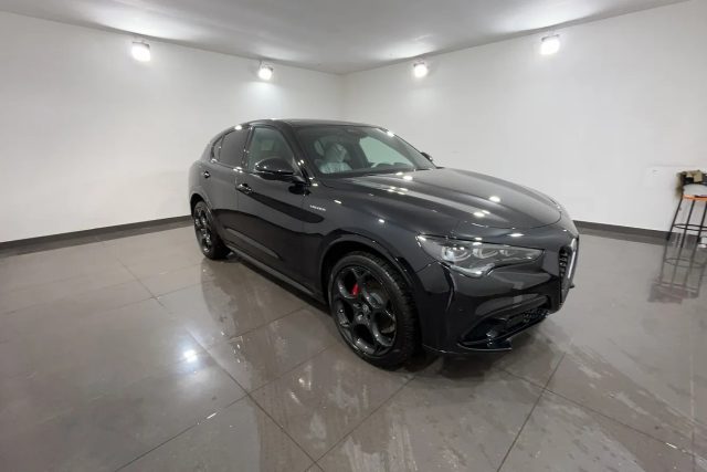 ALFA ROMEO Stelvio 2.2 210 CV AT8 Q4 Veloce #Cerchi.21" Immagine 2