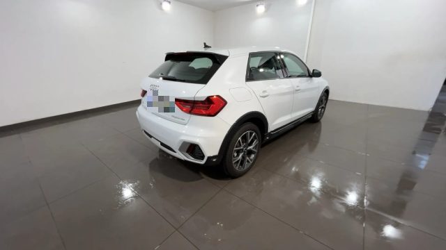 AUDI A1 citycarver 30 TFSI S tronic #Vari.Colori Immagine 3