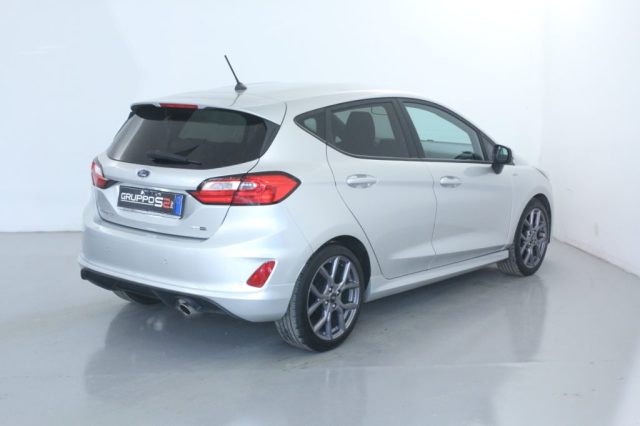 FORD Fiesta 1.0 Ecoboost Hybrid 125 CV 5 porte ST-Line Immagine 4