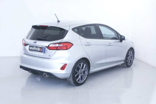 FORD Fiesta 1.0 Ecoboost Hybrid 125 CV 5 porte ST-Line Immagine 4