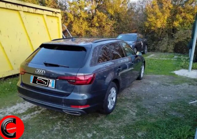 AUDI A4 35 TDI S tronic Immagine 2