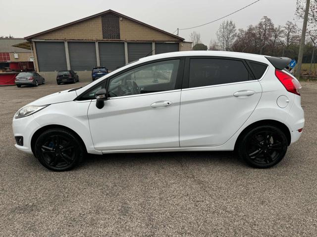 FORD Fiesta 143,823km neopatentati Bellissima benzina/gpl 1.4 Immagine 1