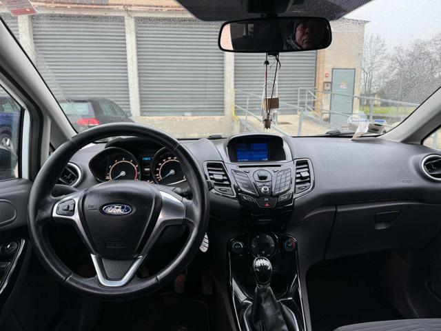 FORD Fiesta 143,823km neopatentati Bellissima benzina/gpl 1.4 Immagine 4