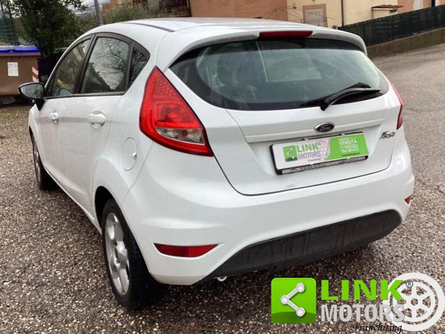 FORD Fiesta 1.4 5p. GPL Titanium, Neopatentati, Finanziabile Immagine 4