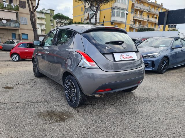 LANCIA Ypsilon 1.2 69 CV 5 porte GPL Silver Plus Immagine 4