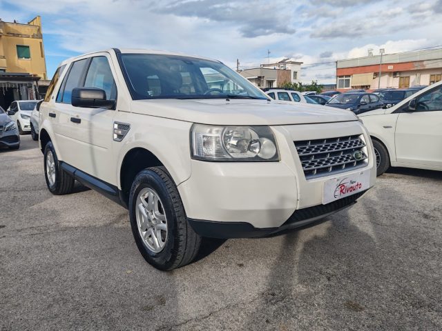 LAND ROVER Freelander 2.2 TD4 S.W. HSE Immagine 2