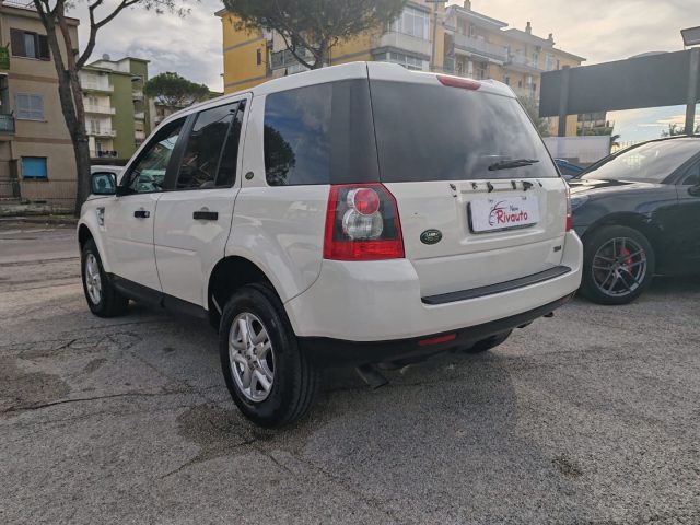 LAND ROVER Freelander 2.2 TD4 S.W. HSE Immagine 4