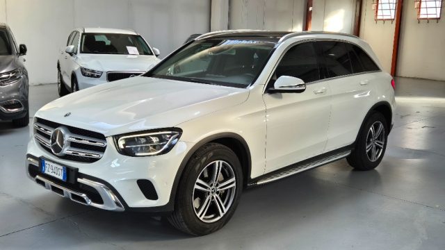 MERCEDES-BENZ GLC 220 d 4Matic TETTO PANORAMA-TELECAMERA-DISTRONIC PLUS Immagine 2